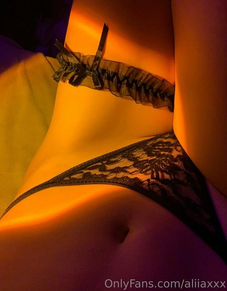aliiaxxx porn onlyfans leaks