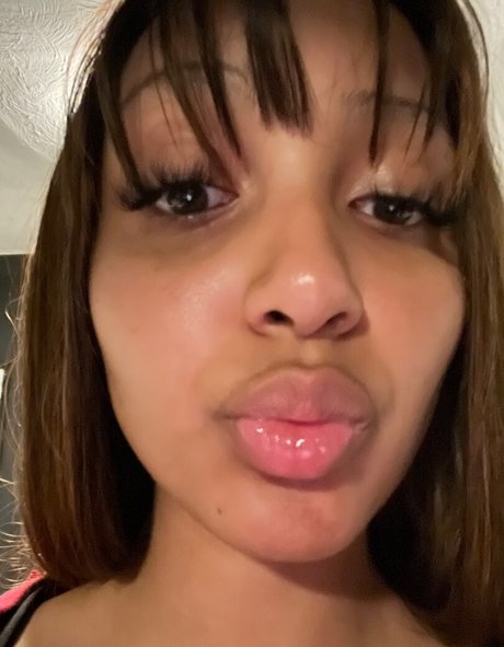 PinkPantheress onlyfans leaked.