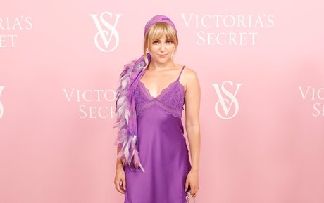 AnnaSophia Robb onlyfans topless