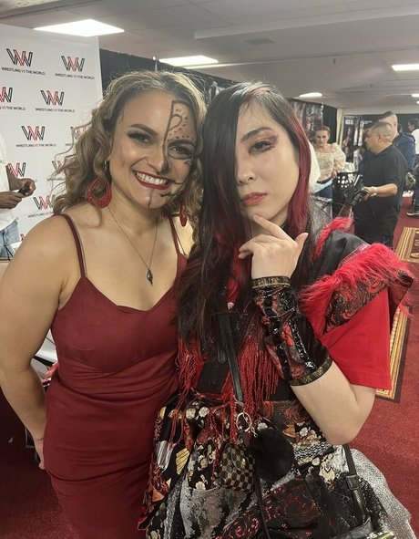 Thunder Rosa onlyfans model photos