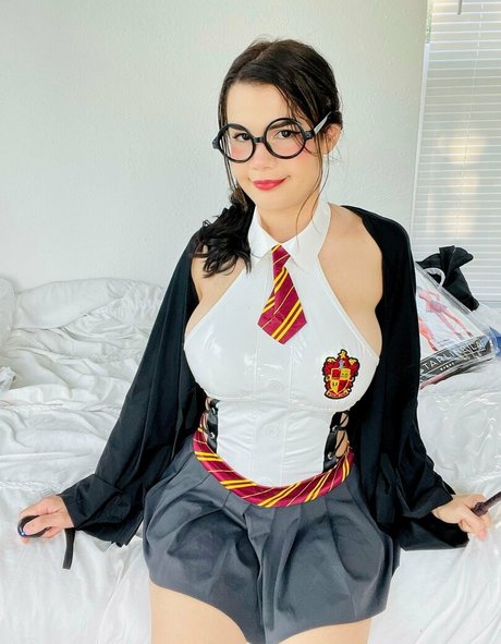 la elfo only fans nude