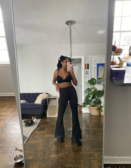 hickiesnbubbles naked on onlyfans