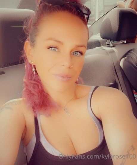 kinkykayy3 onlyfans nude