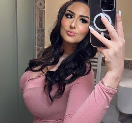 Chiara M onlyfans leaked tits