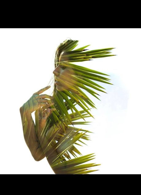 Luna Bloom onlyfans sextape