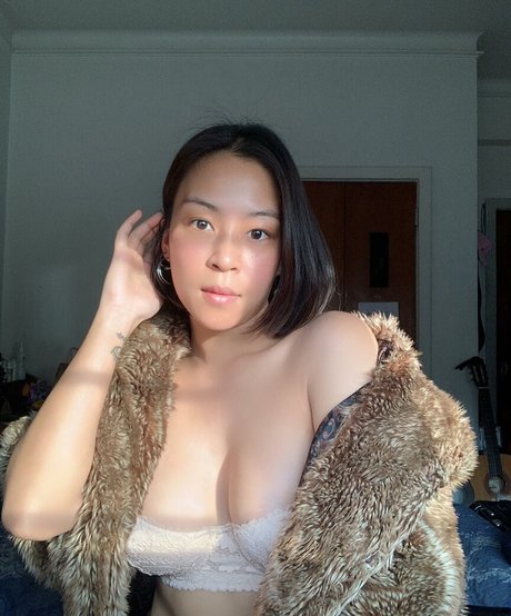 pacharita nude onlyfans leak