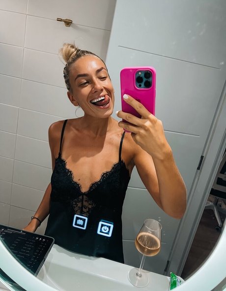 Amy Love onlyfans porn free