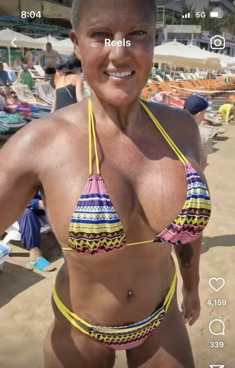 Carro Oberg onlyfans topless