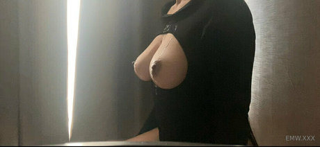 emw xxx onlyfans archives