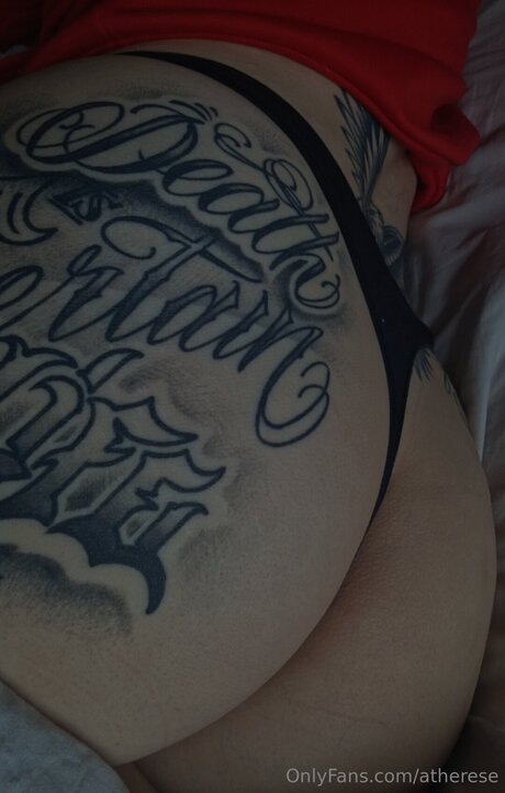 Atherese desnuda onlyfans