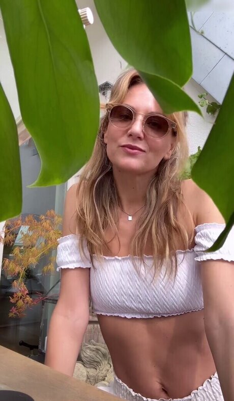 Ella Endlich onlyfans naked