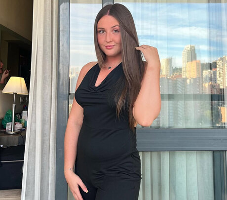 Katylee Bailey onlyfans model photos