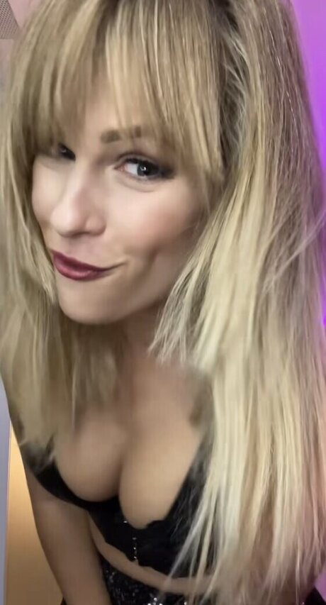 housewives onlyfans exclusive exposure