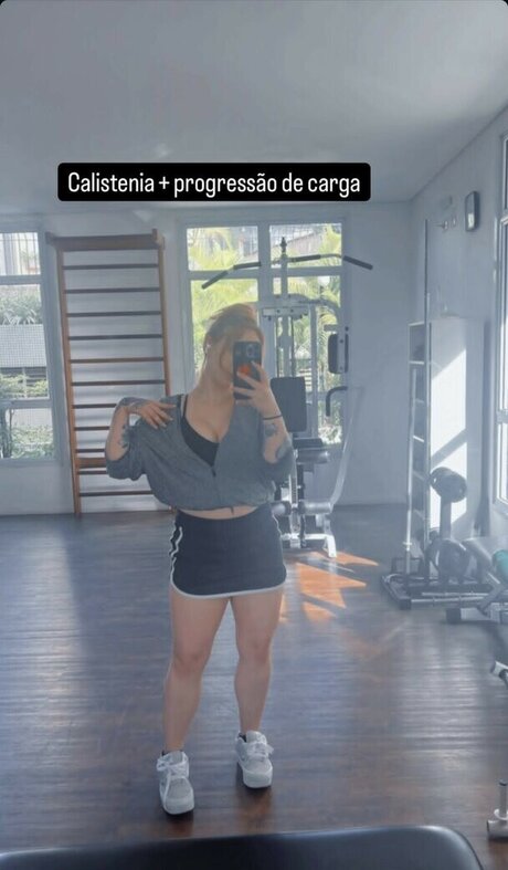 Leticia Motta onlyfans posts