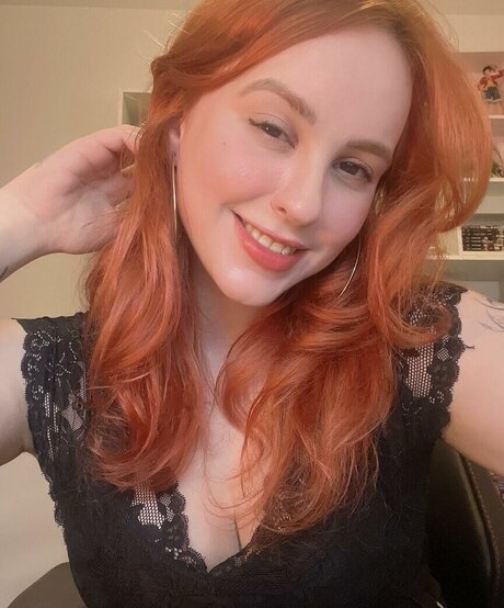 Leticia Motta onlyfans nude tits