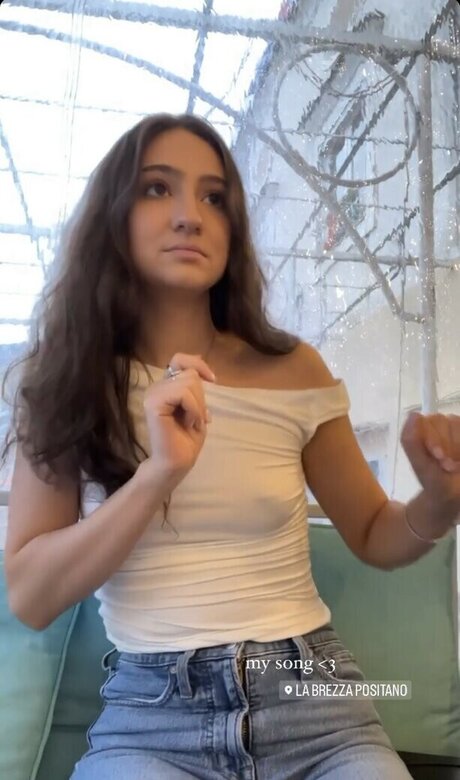 Christina Harris only fans pics