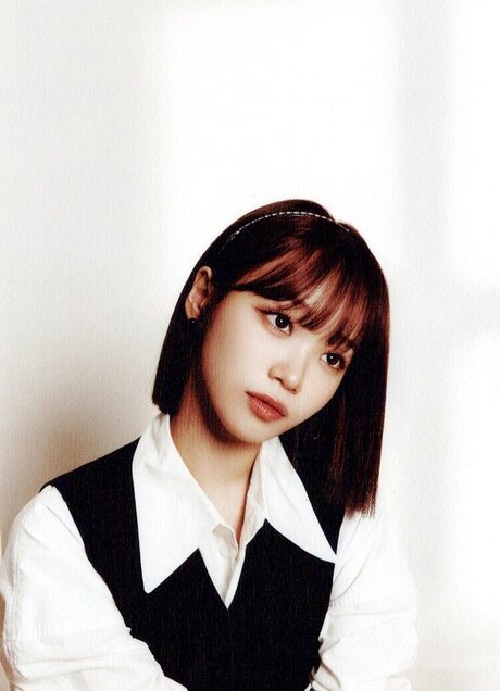 Kim Chaewon porn onlyfans