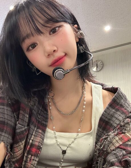 Kim Chaewon onlyfans content leaked