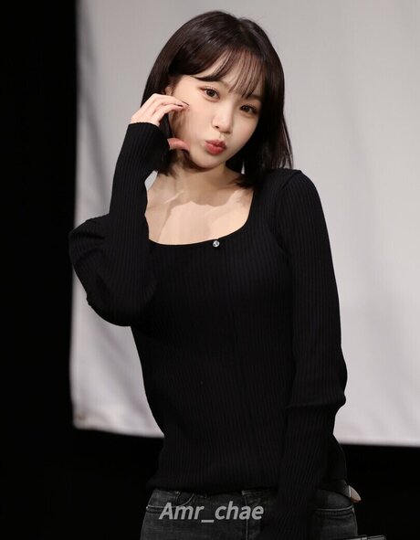 Kim Chaewon onlyfans model