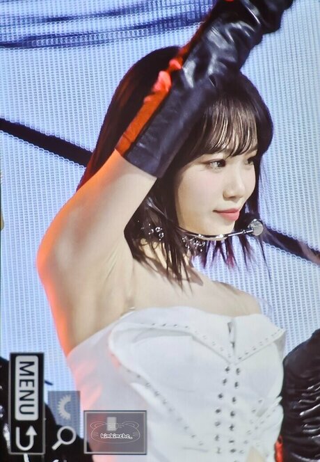 Kim Chaewon only fans pictures