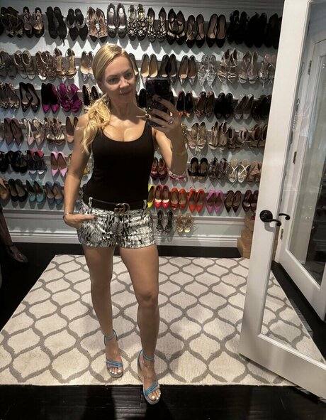 gay midget onlyfans naked illustration