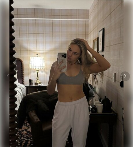 Faith Enokian onlyfans leak