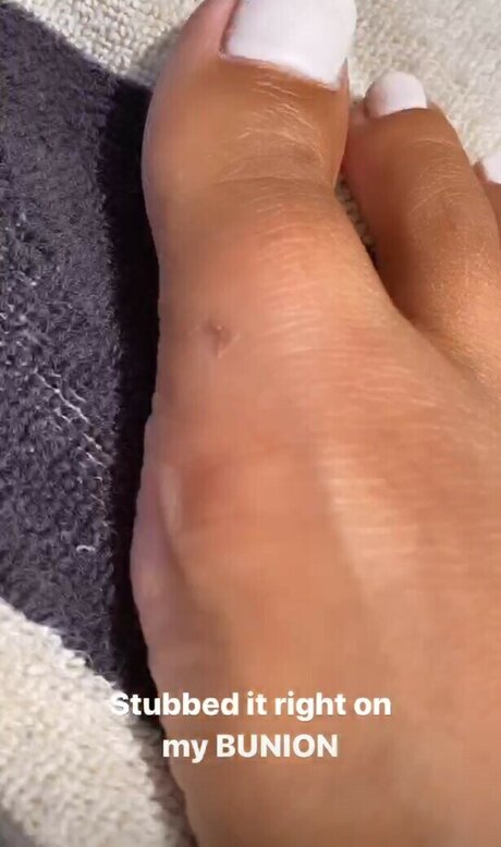 Lydia Hewitt Lee onlyfans pic