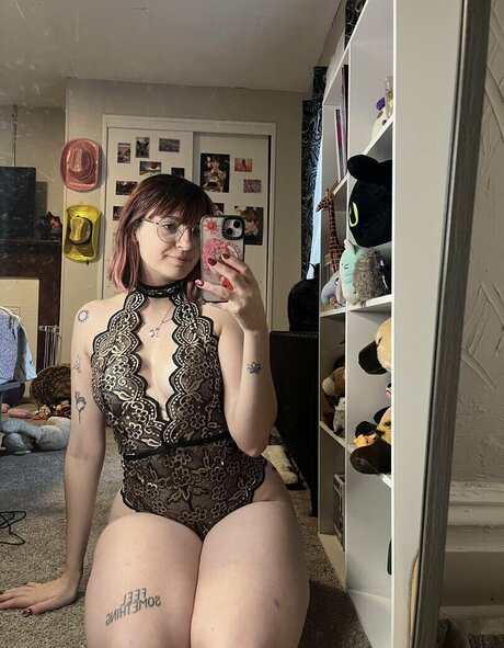 flowersinskylar onlyfans nude tits