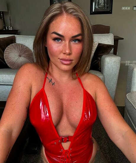 Demi Torenstra onlyfans fotos