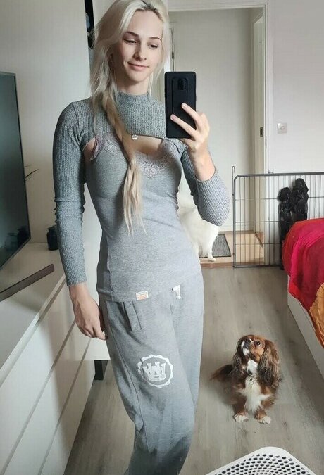 Amyzzin free onlyfans