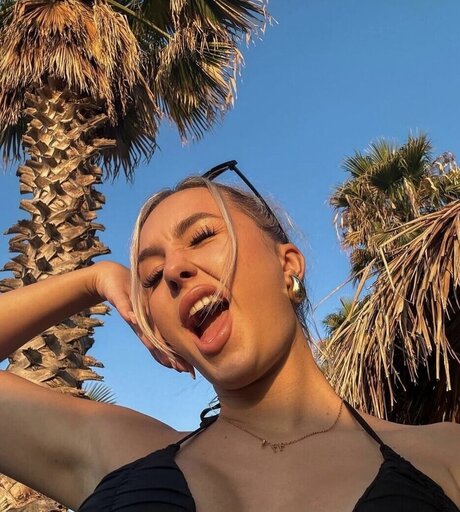 Maryyhx is on onlyfans