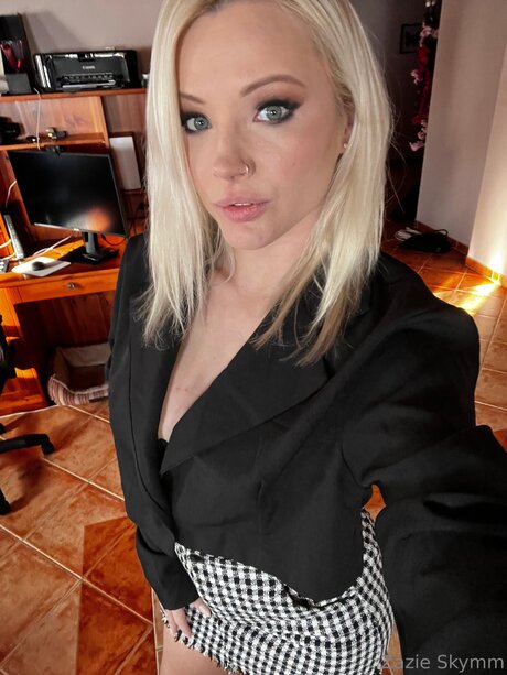 zazieskymm onlyfans naked leaked