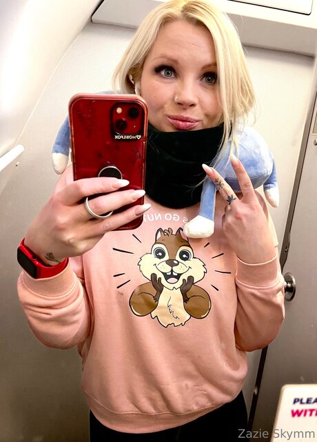 zazieskymm naked onlyfans leaked