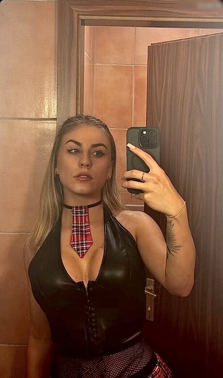 Nele 6X9 onlyfans leaked tits