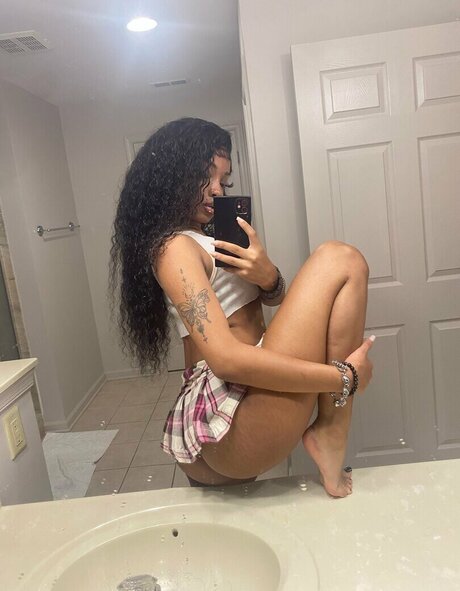 mybonez onlyfans model