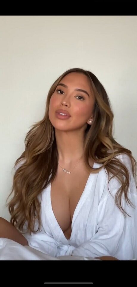 Adorable Caro onlyfans desnuda