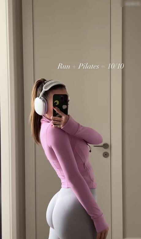 Adorable Caro onlyfans leak