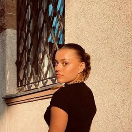 Emma Malewski onlyfans lean