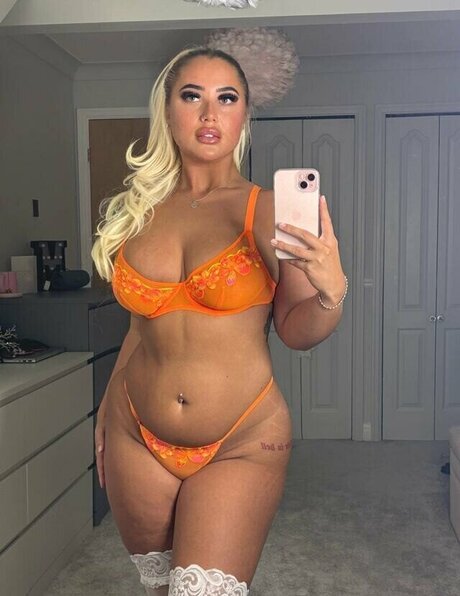 Bigboobzbarbie leaks onlyfans porn