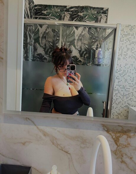 Rebekadervishi topless onlyfans