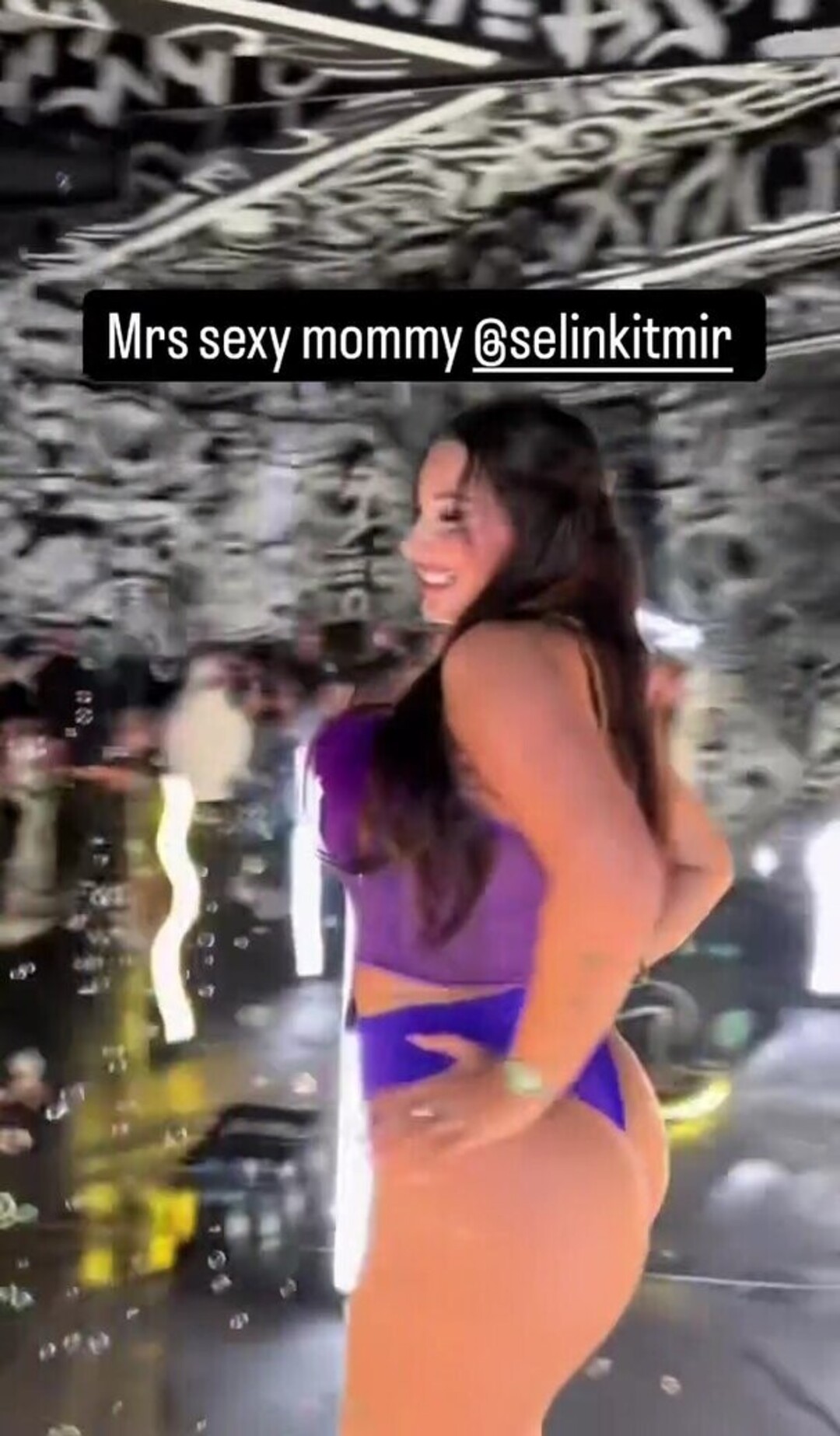 female influencer onlyfans beautiful naked images