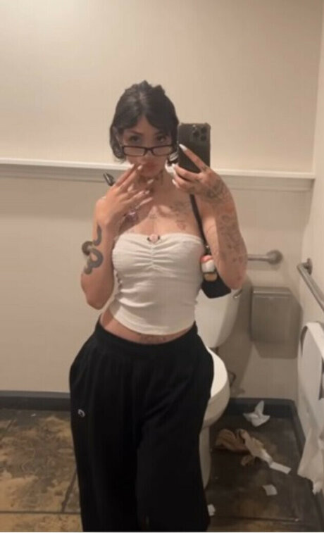 Ang2high only fans nudes