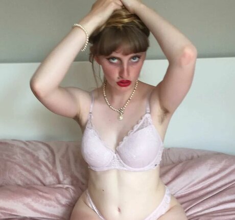 Ellie Zalar only fans.