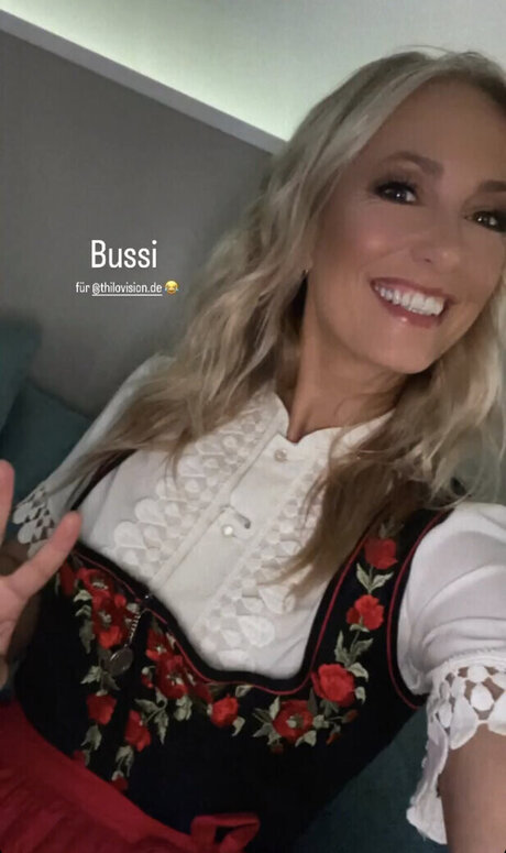 Angela Finger Erben onlyfans strip