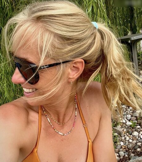 Angela Finger Erben onlyfans keak