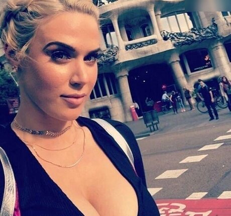 CJ Perry aka Lana only fans leaked porn