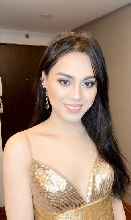 Mel Cross CD naked onlyfans