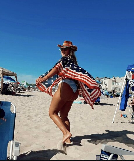 Maggie Kimberlin Profile pic