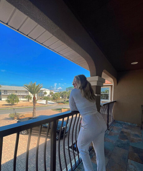 Maggie Kimberlin onlyfans model