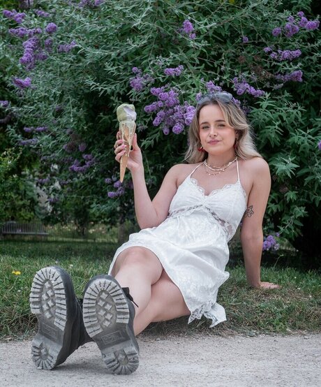 Camille LV only fans photos